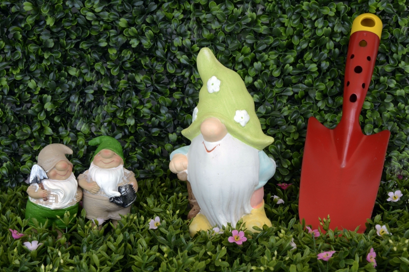 jardinerie-SIX FOURS LES PLAGES-min_garden-gnome-1404358